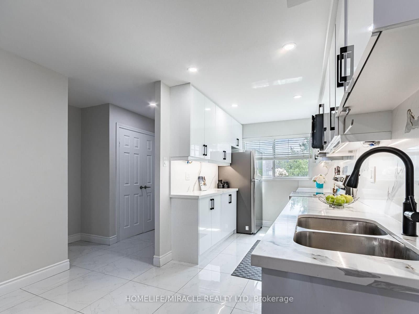 180 Mississauga Valley Boulevard, Unit 124 thumbnail 10
