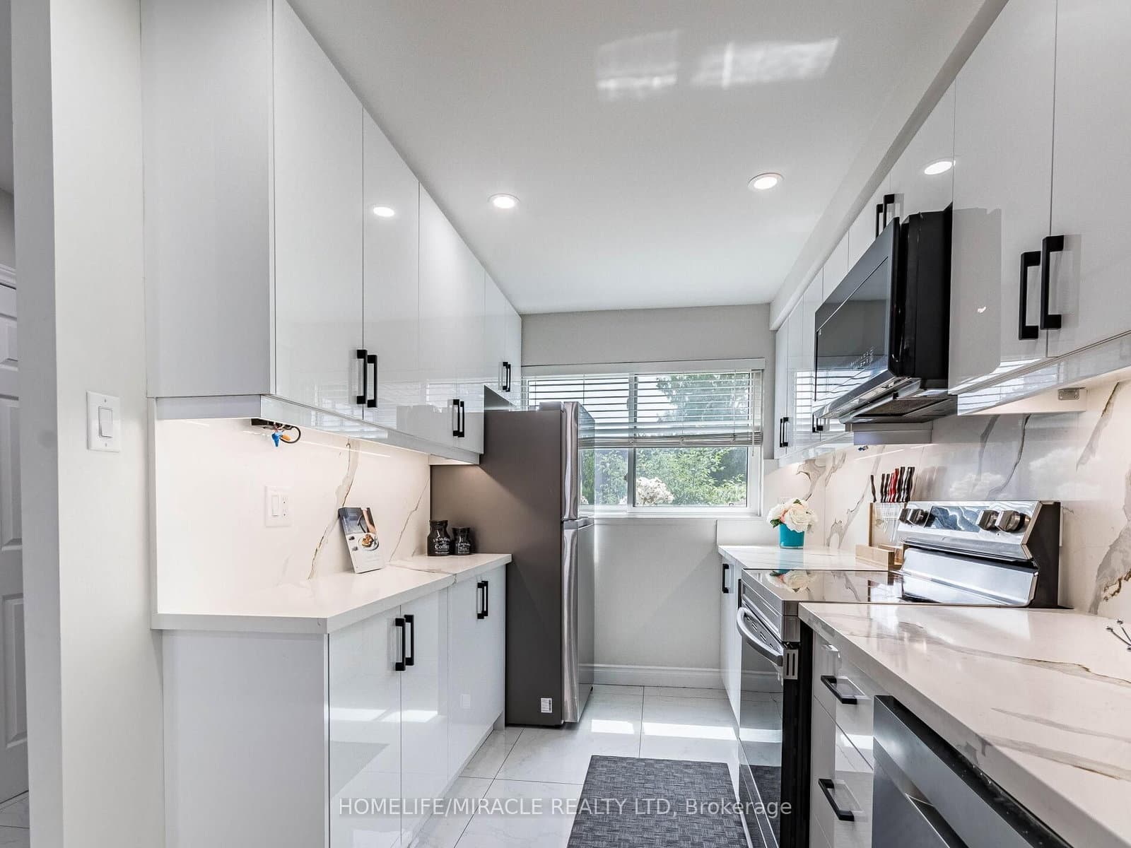 180 Mississauga Valley Boulevard, Unit 124 thumbnail 11