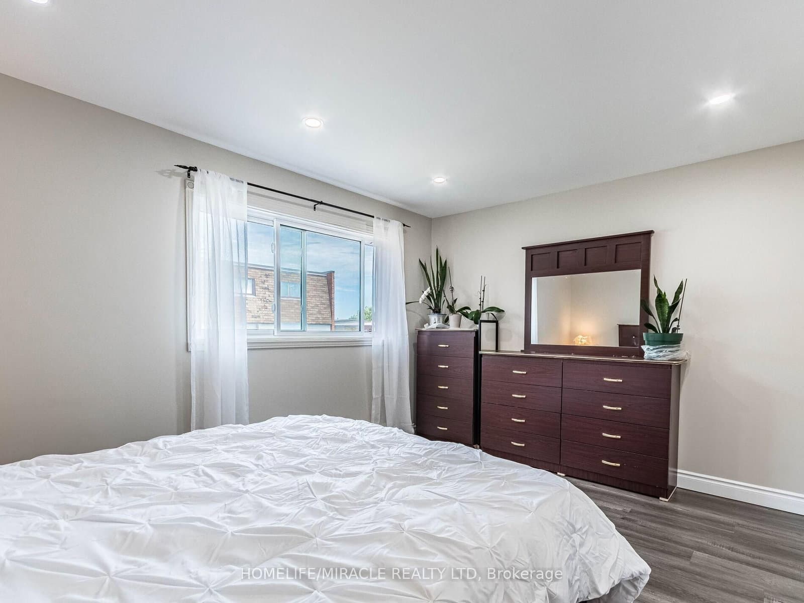 180 Mississauga Valley Boulevard, Unit 124 thumbnail 23