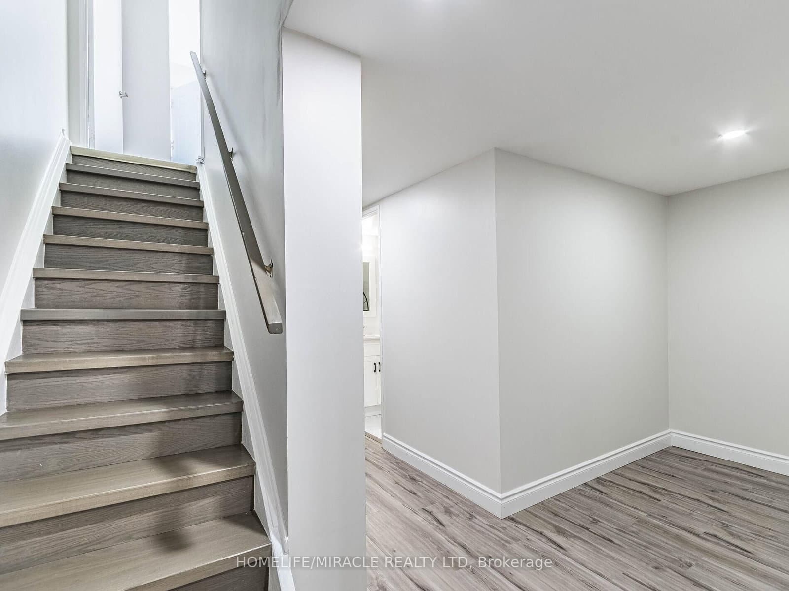 180 Mississauga Valley Boulevard, Unit 124 thumbnail 29