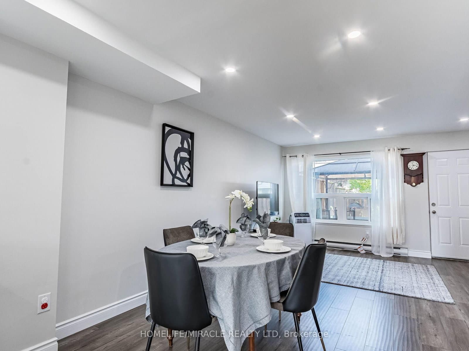 180 Mississauga Valley Boulevard, Unit 124 thumbnail 3