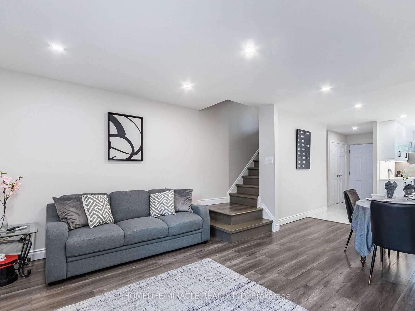 180 Mississauga Valley Boulevard, Unit 124 thumbnail 5