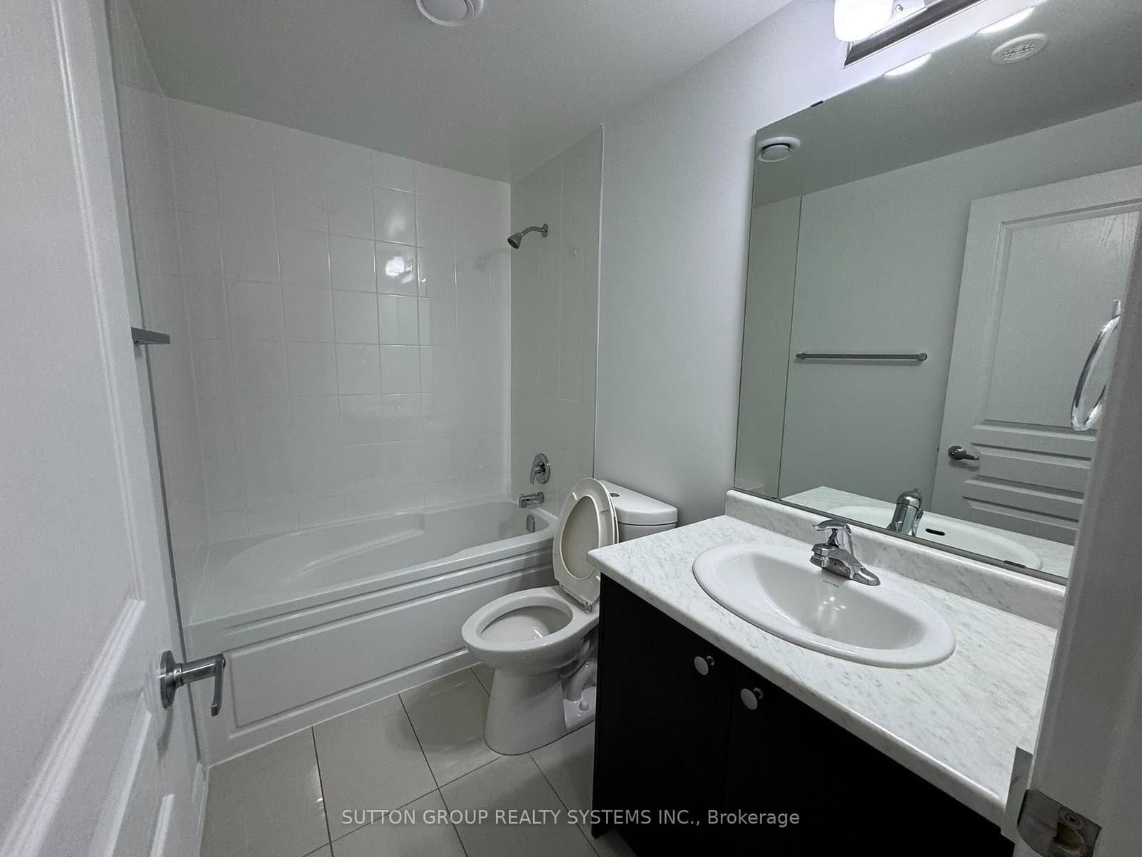 90 Eastwood Park Gardens, Unit 10 thumbnail 10