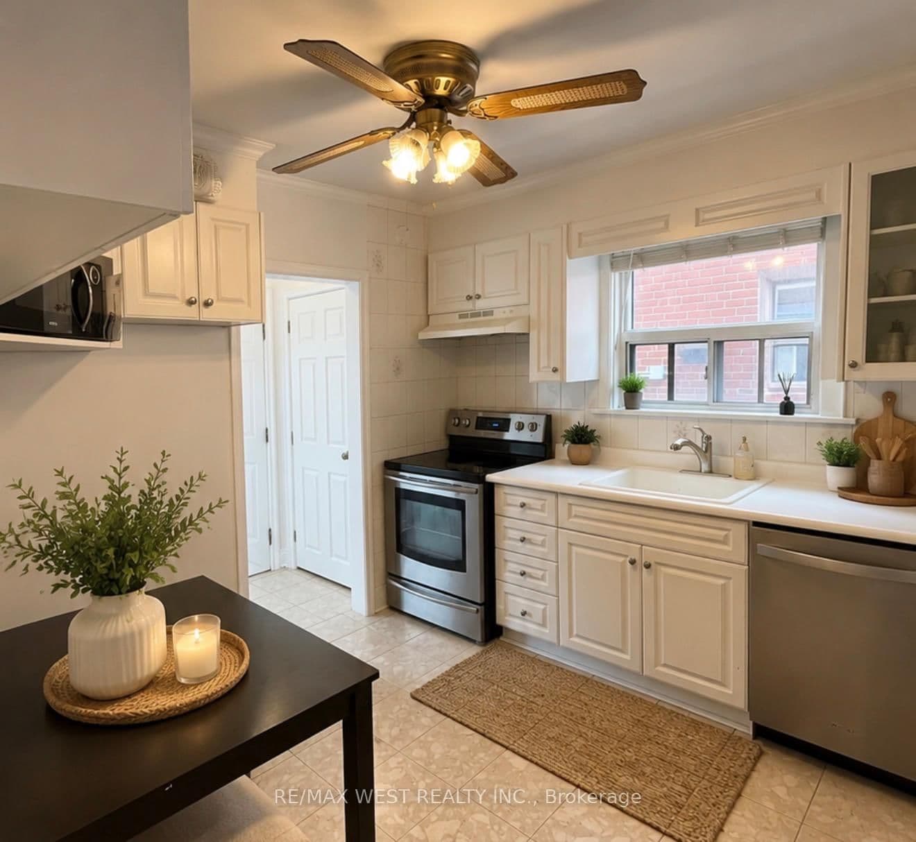 108 Kirknewton Road, Unit 2 thumbnail 8