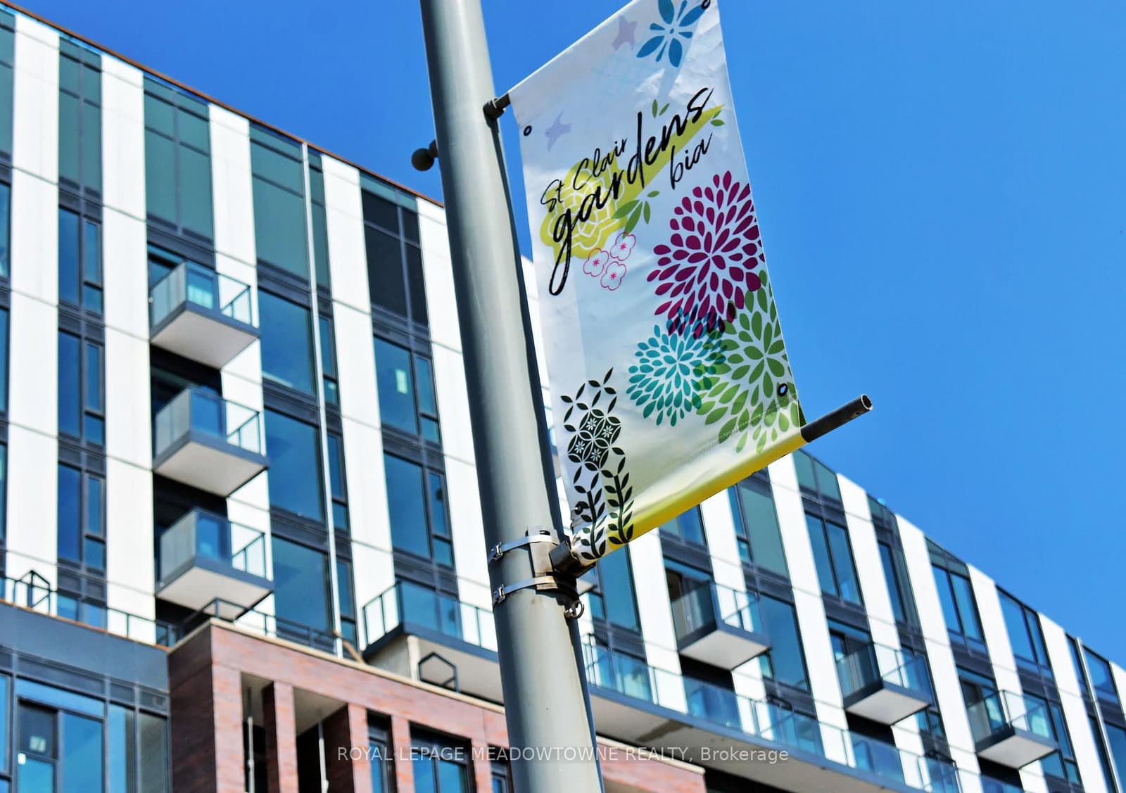 1808 St. Clair Avenue W, Unit 712 thumbnail 2