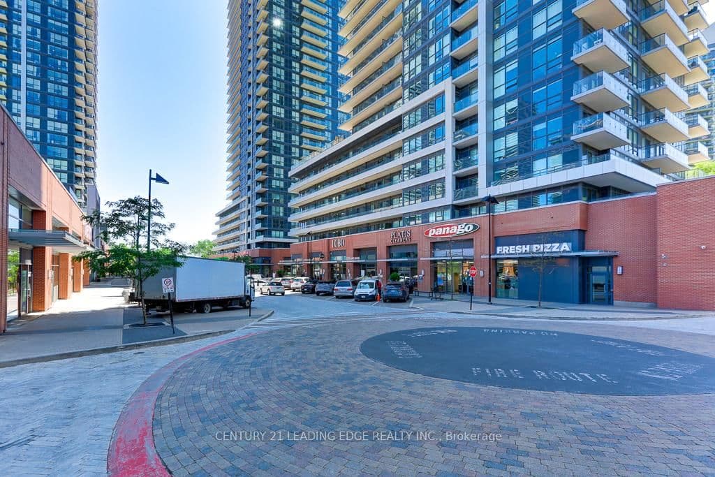 2200 Lake Shore Boulevard W, Unit PH08 thumbnail 2