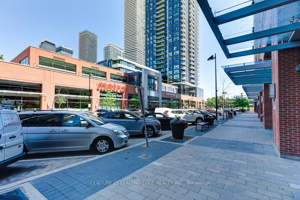 2200 Lake Shore Boulevard W, Unit PH08 thumbnail 3
