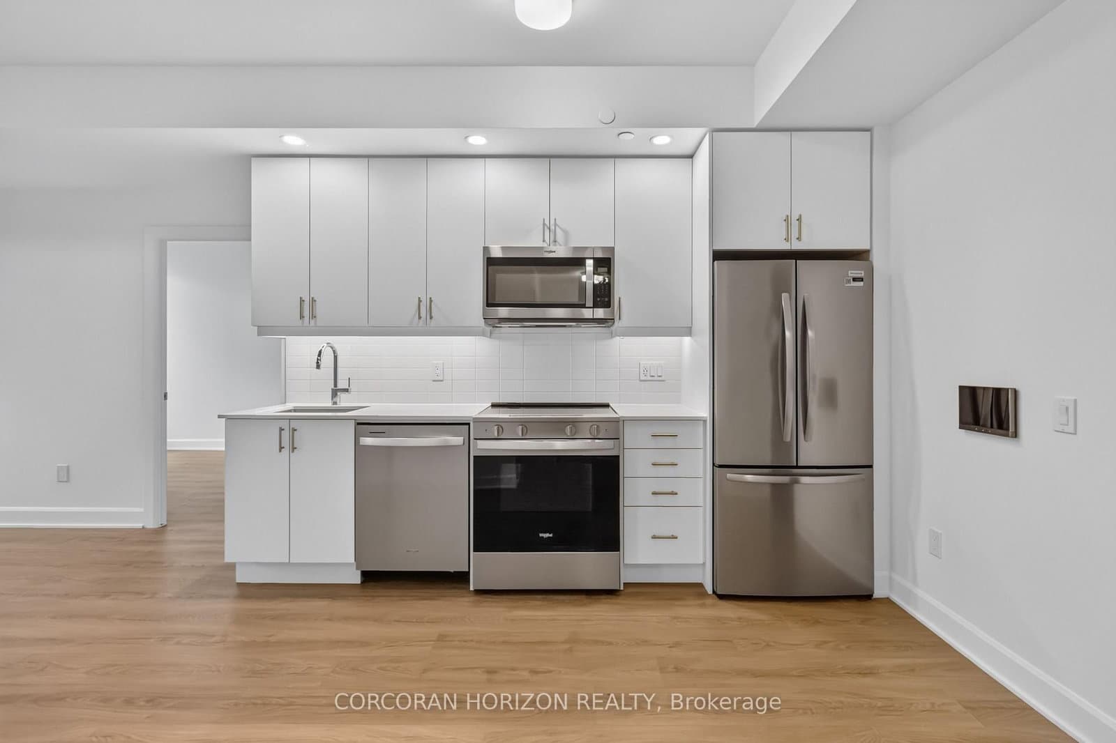 3240 William Coltson Avenue, Unit 335 thumbnail 5