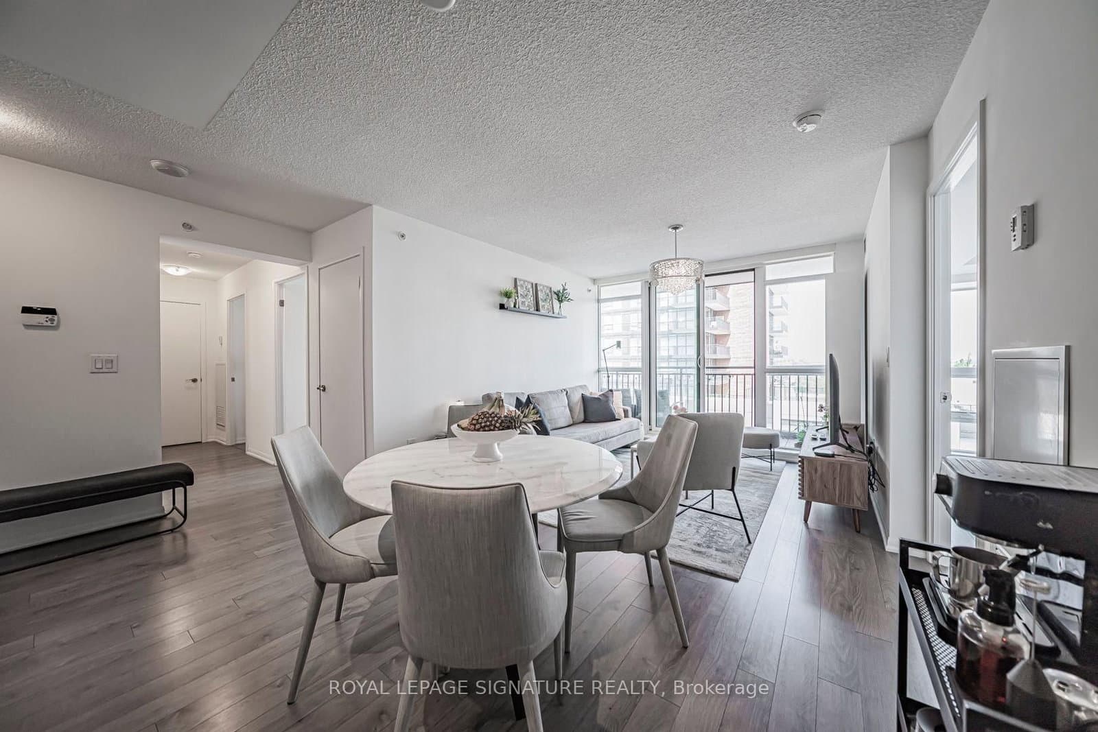 830 Lawrence Avenue W, Unit 1017 thumbnail 5