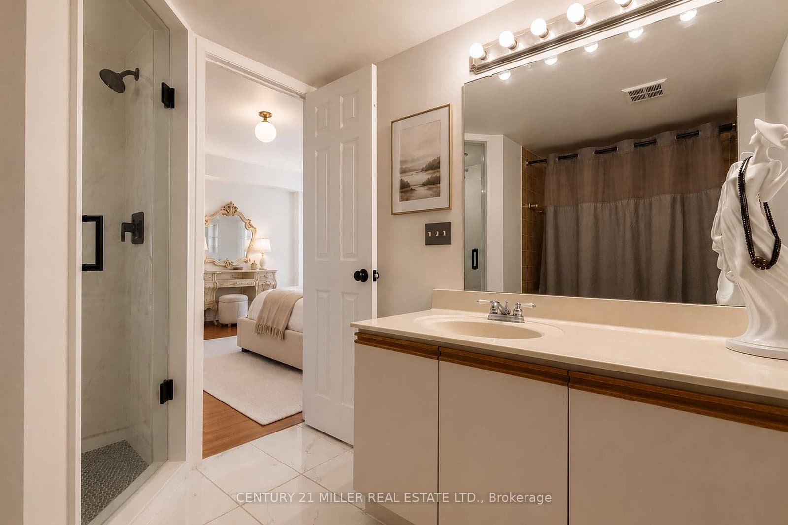 55 Kingsbridge Garden Circle, Unit 909 thumbnail 13
