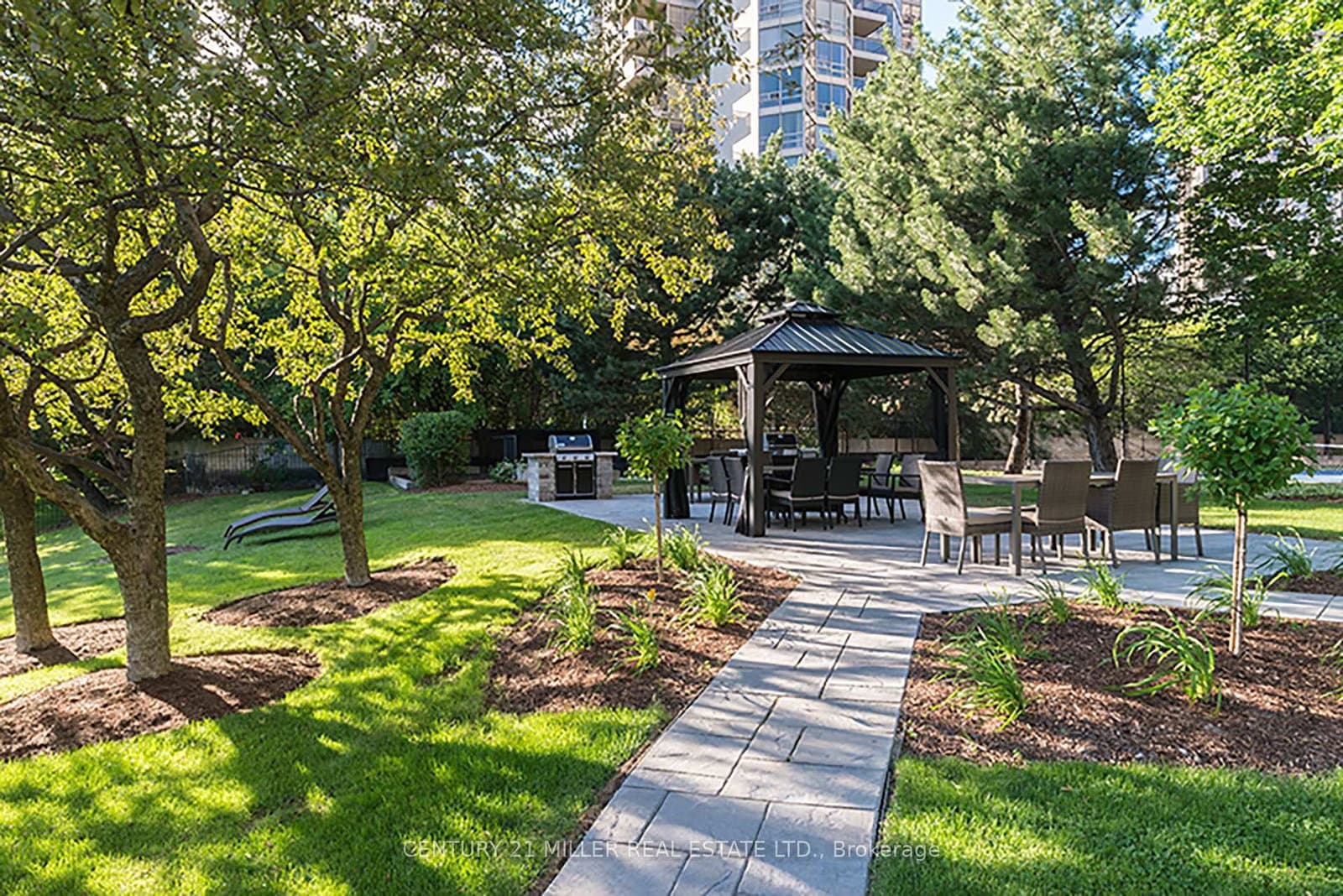 55 Kingsbridge Garden Circle, Unit 909 thumbnail 19