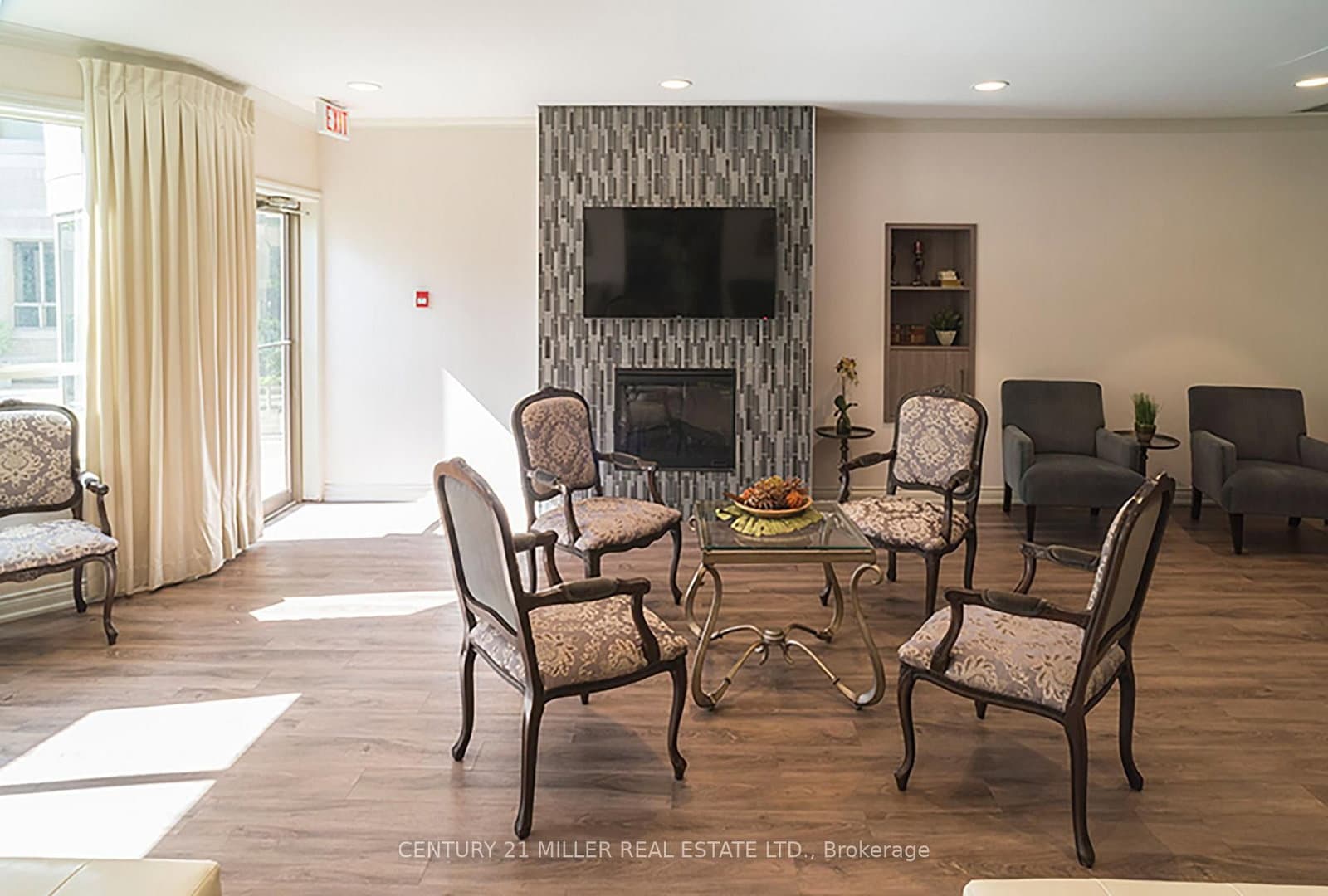 55 Kingsbridge Garden Circle, Unit 909 thumbnail 27