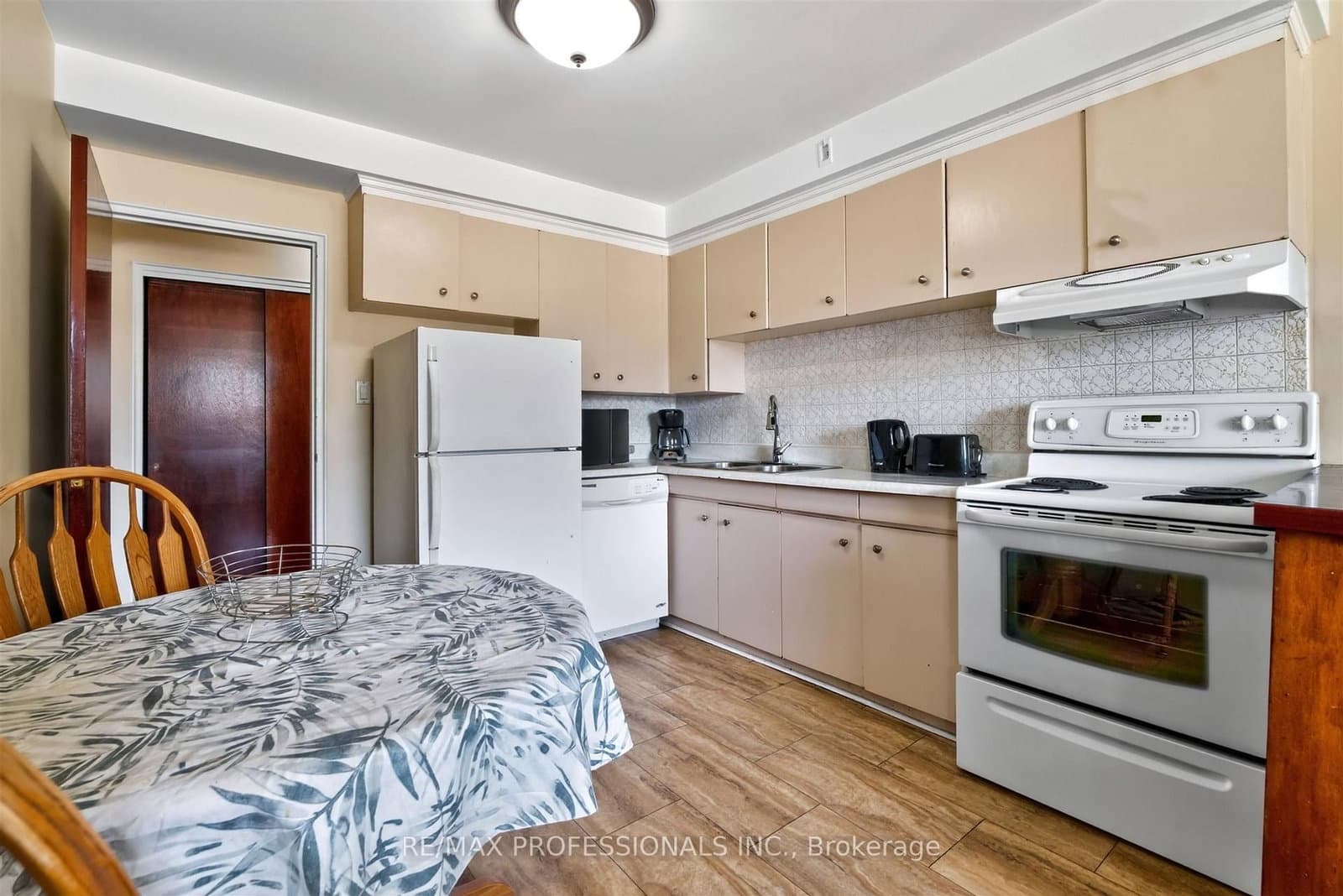 50 Waniska Avenue thumbnail 13