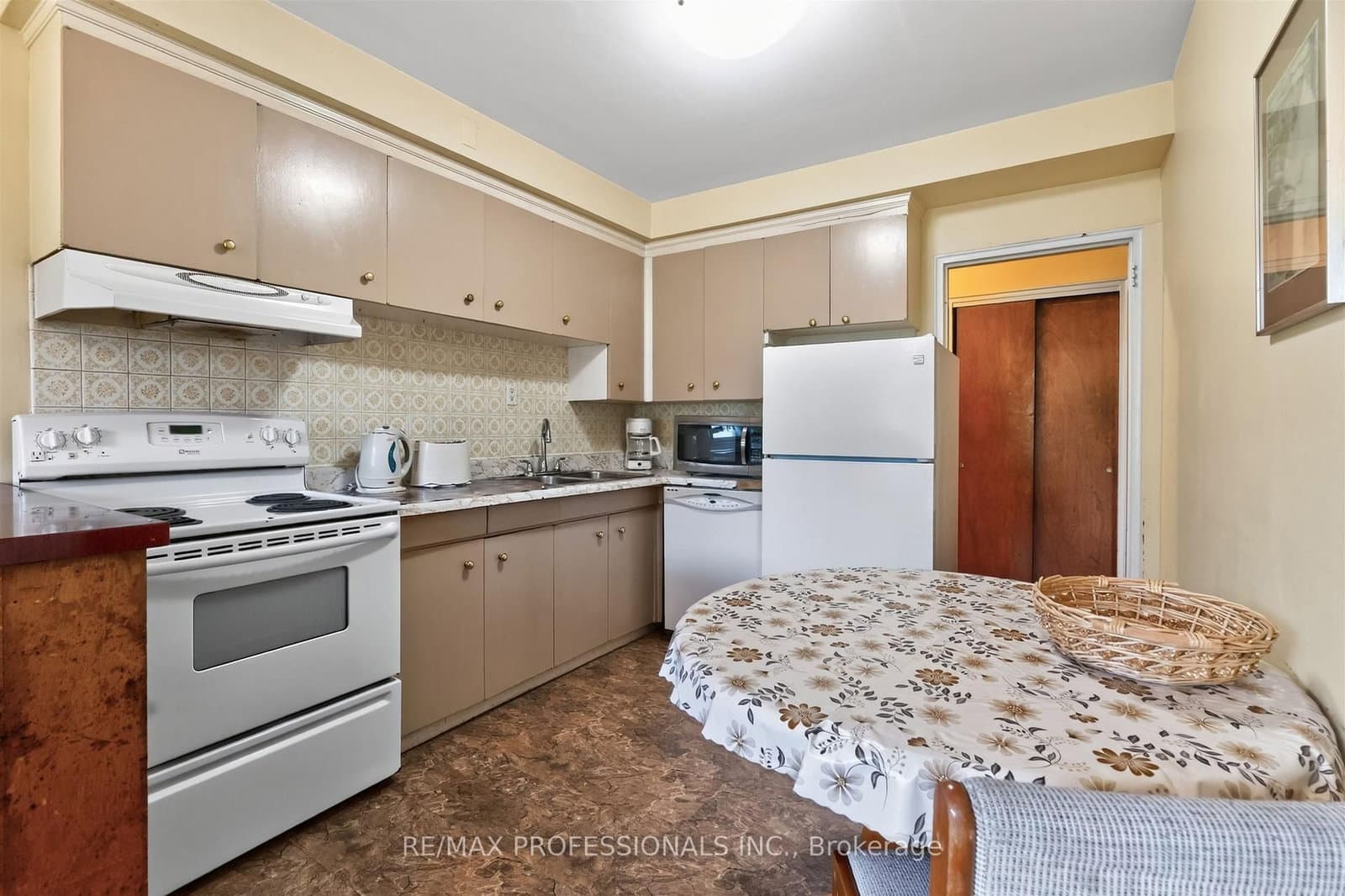 50 Waniska Avenue thumbnail 29