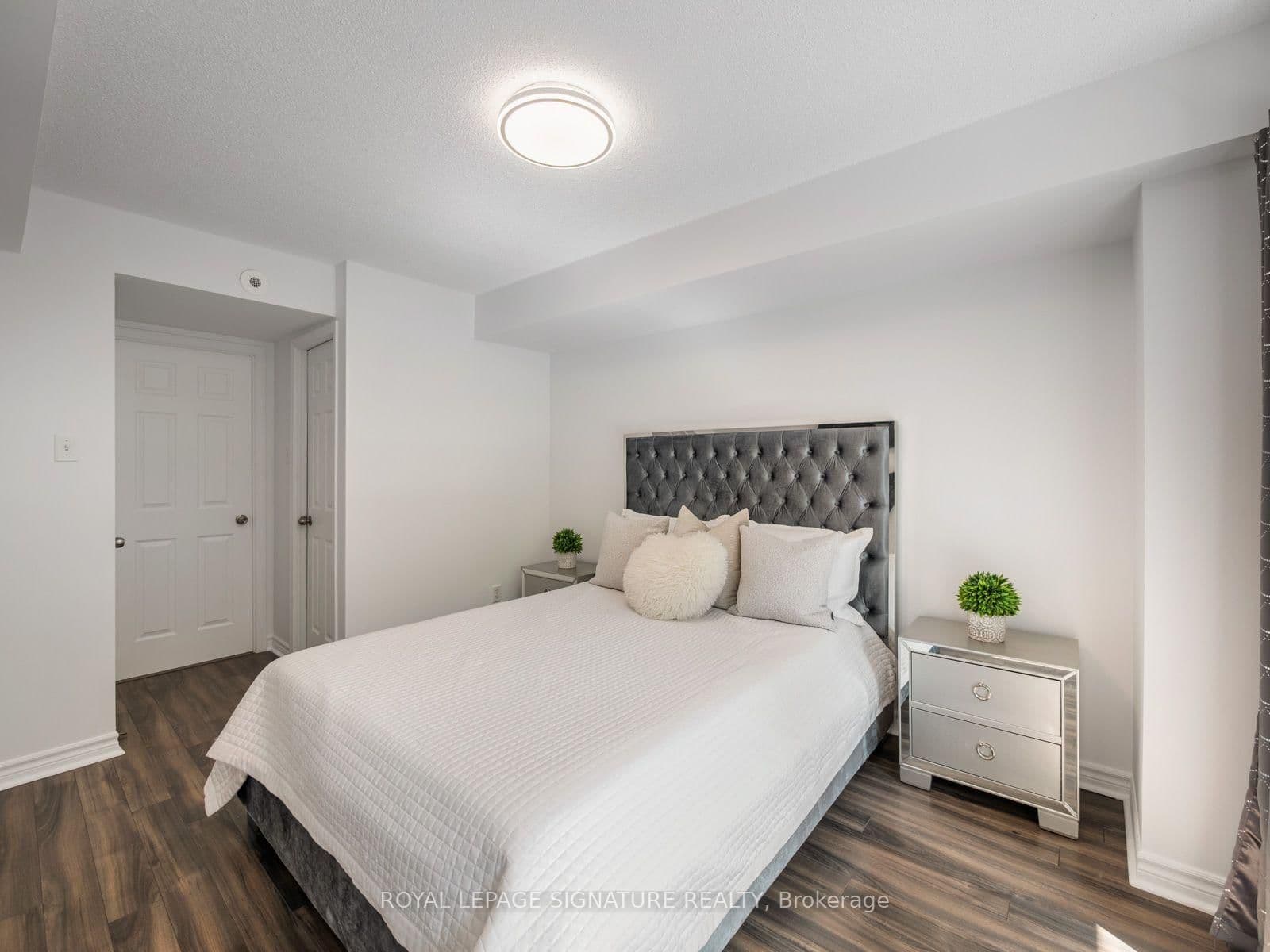 65 George Appleton Way, Unit 2067 thumbnail 24