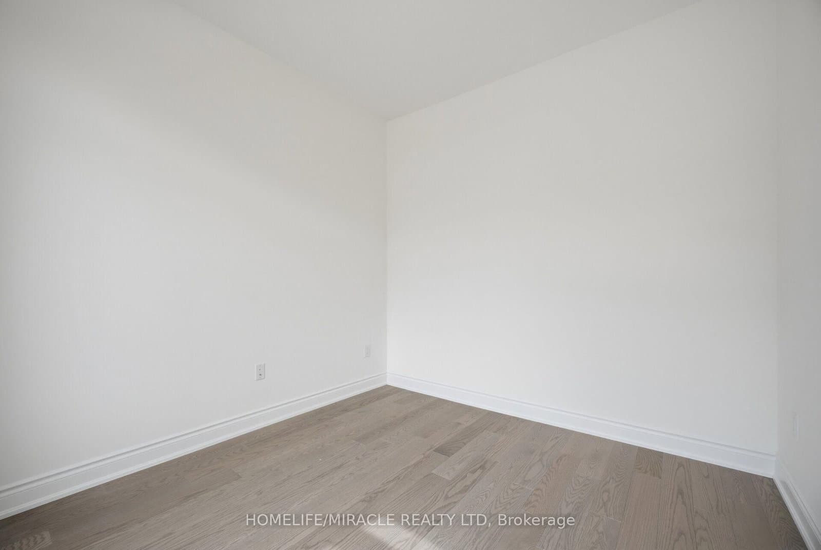 46 Stratford Drive thumbnail 19