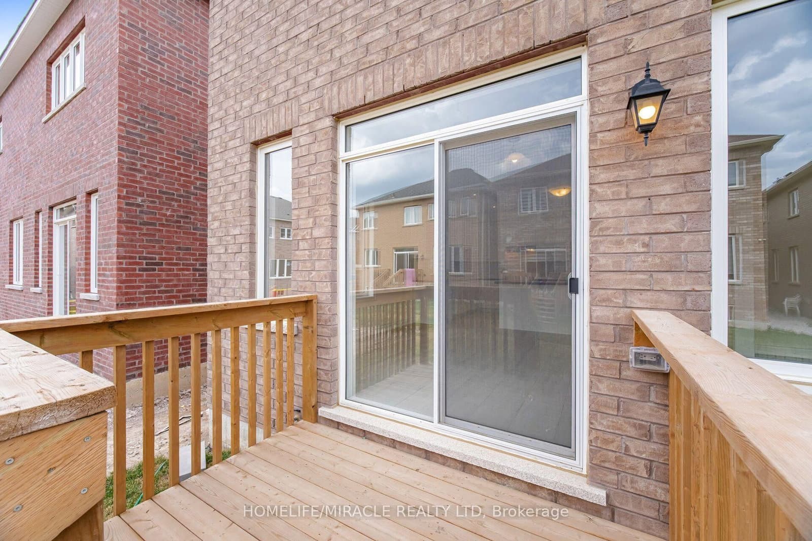 46 Stratford Drive thumbnail 49
