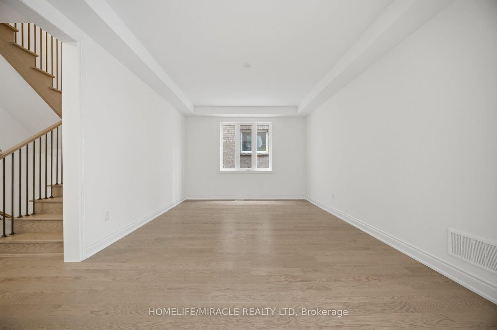 46 Stratford Drive thumbnail 5