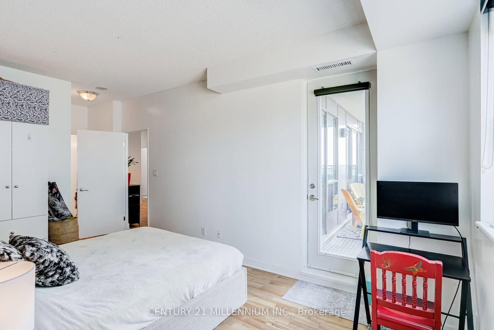88 Palace Pier Court, Unit 506 thumbnail 19