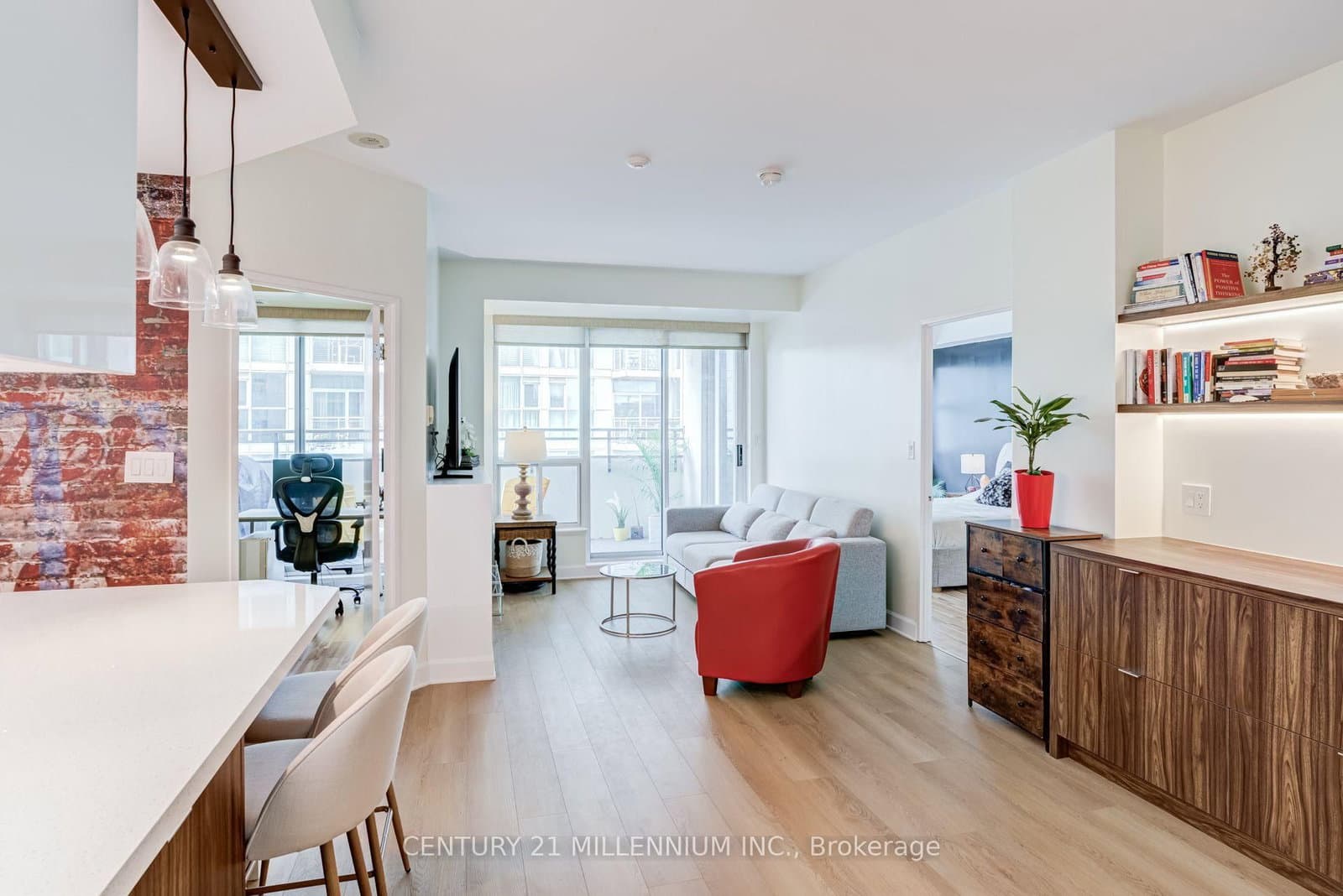 88 Palace Pier Court, Unit 506 thumbnail 5