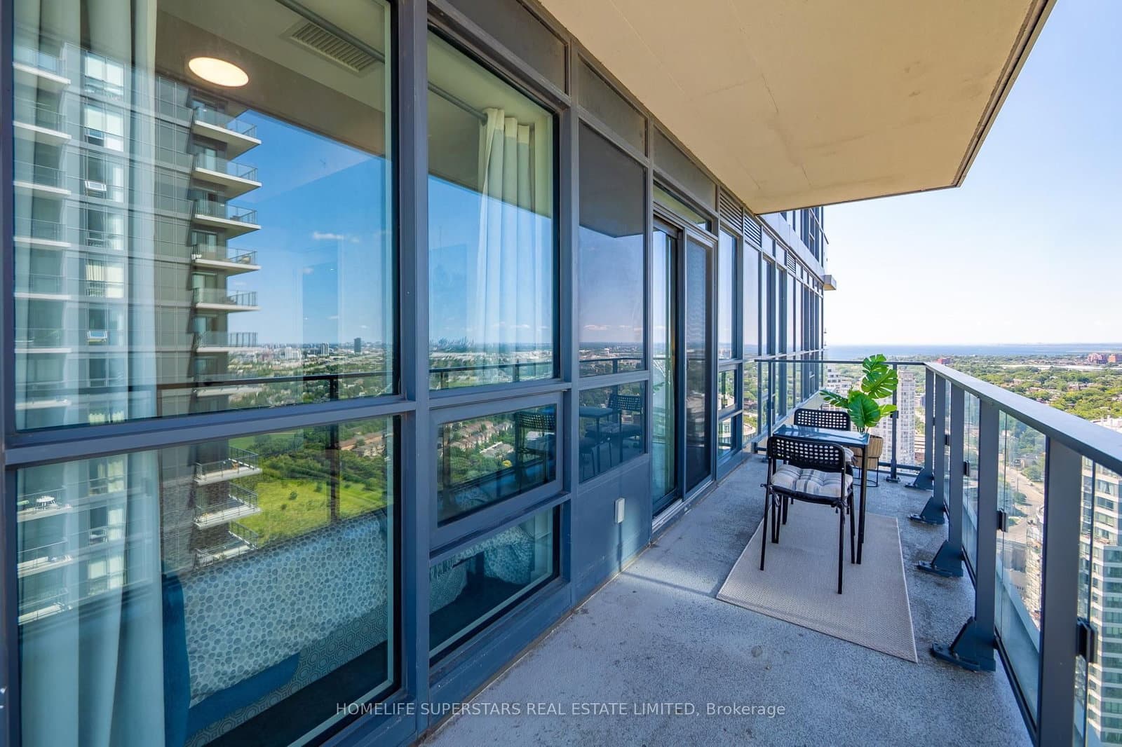 2212 Lake Shore Boulevard W, Unit 4107 thumbnail 23