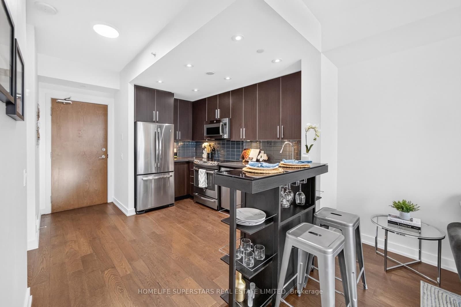 2212 Lake Shore Boulevard W, Unit 4107 thumbnail 3