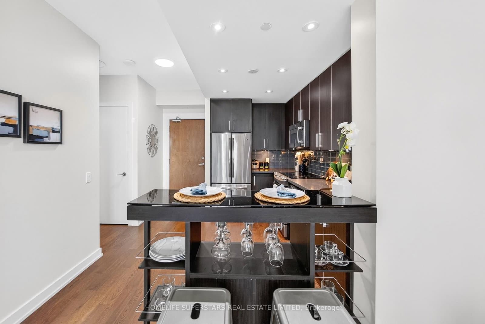 2212 Lake Shore Boulevard W, Unit 4107 thumbnail 4