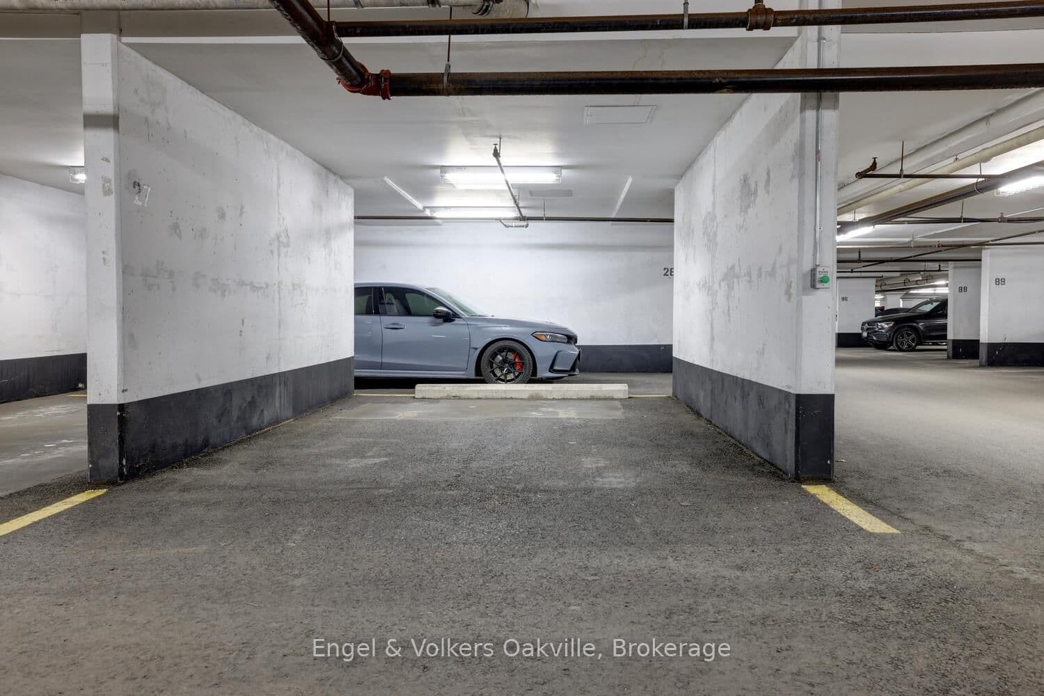 442 Maple Avenue, Unit 1402 thumbnail 39