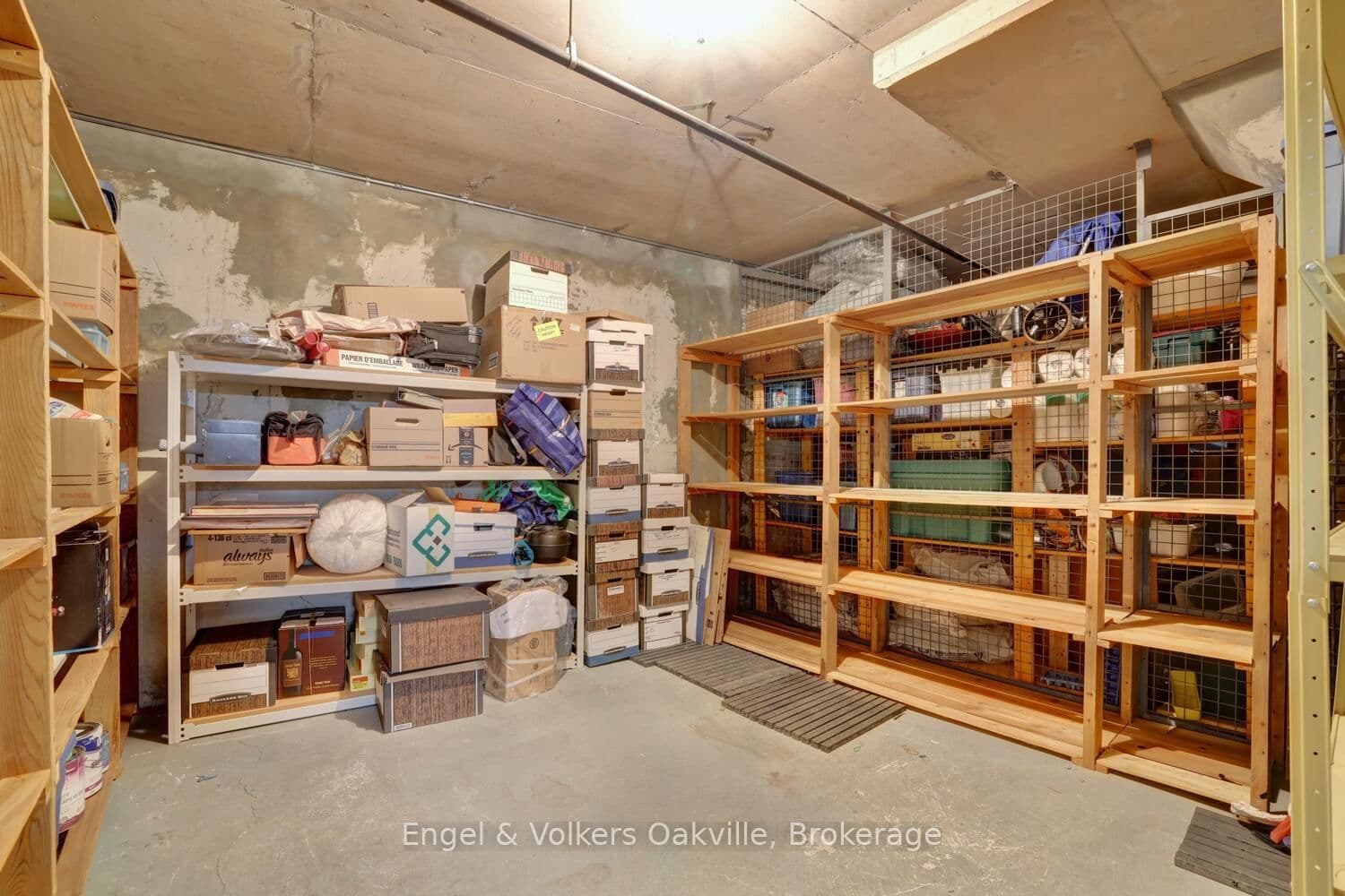 442 Maple Avenue, Unit 1402 thumbnail 41