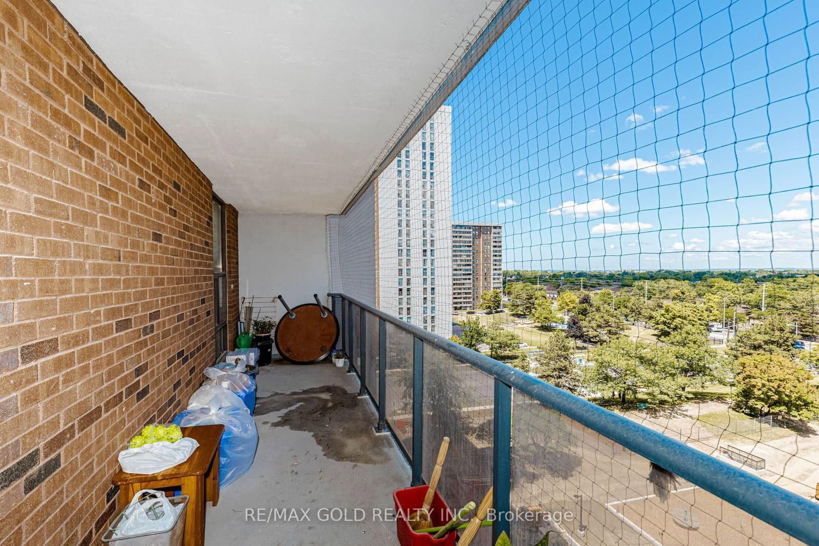 17 Knightsbridge Road, Unit 905 thumbnail 18
