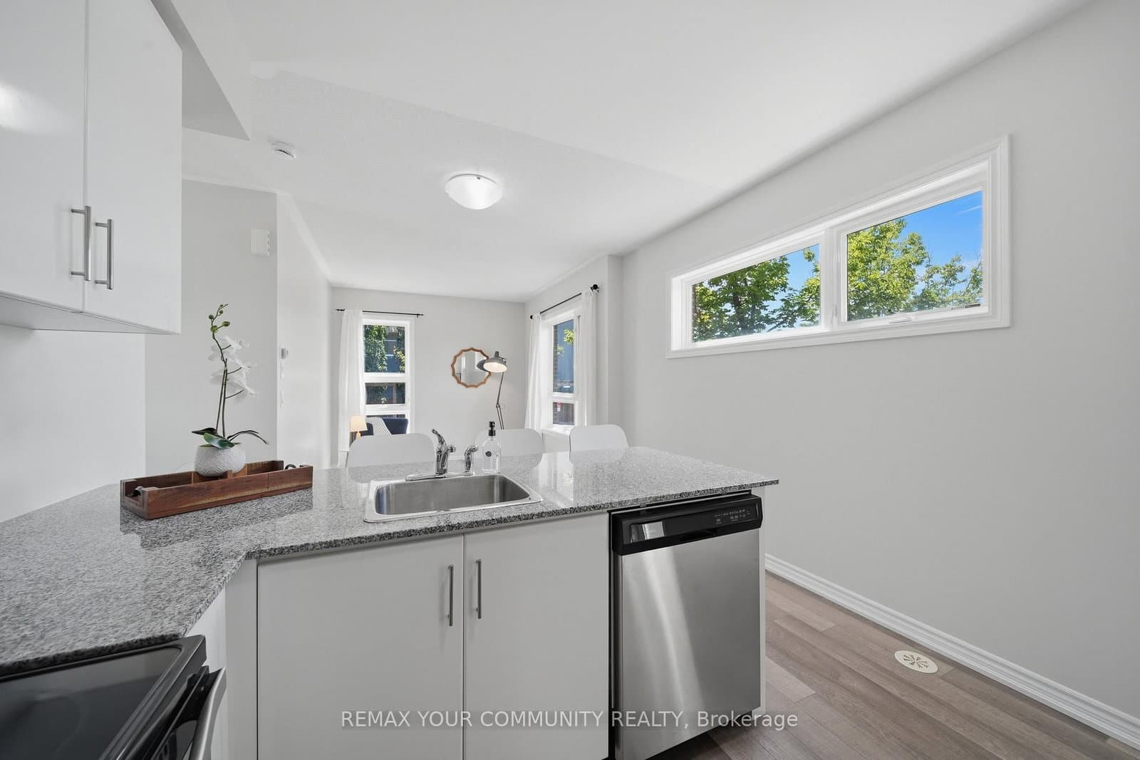 90 Caledonia Park Road, Unit 2 thumbnail 14