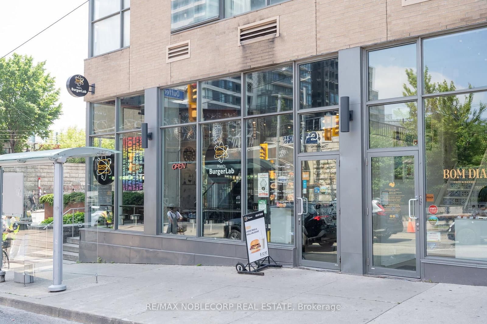 1205 Queen Street W thumbnail 2