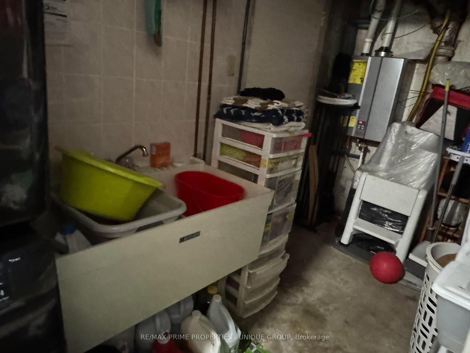 2330 Dufferin Street thumbnail 8
