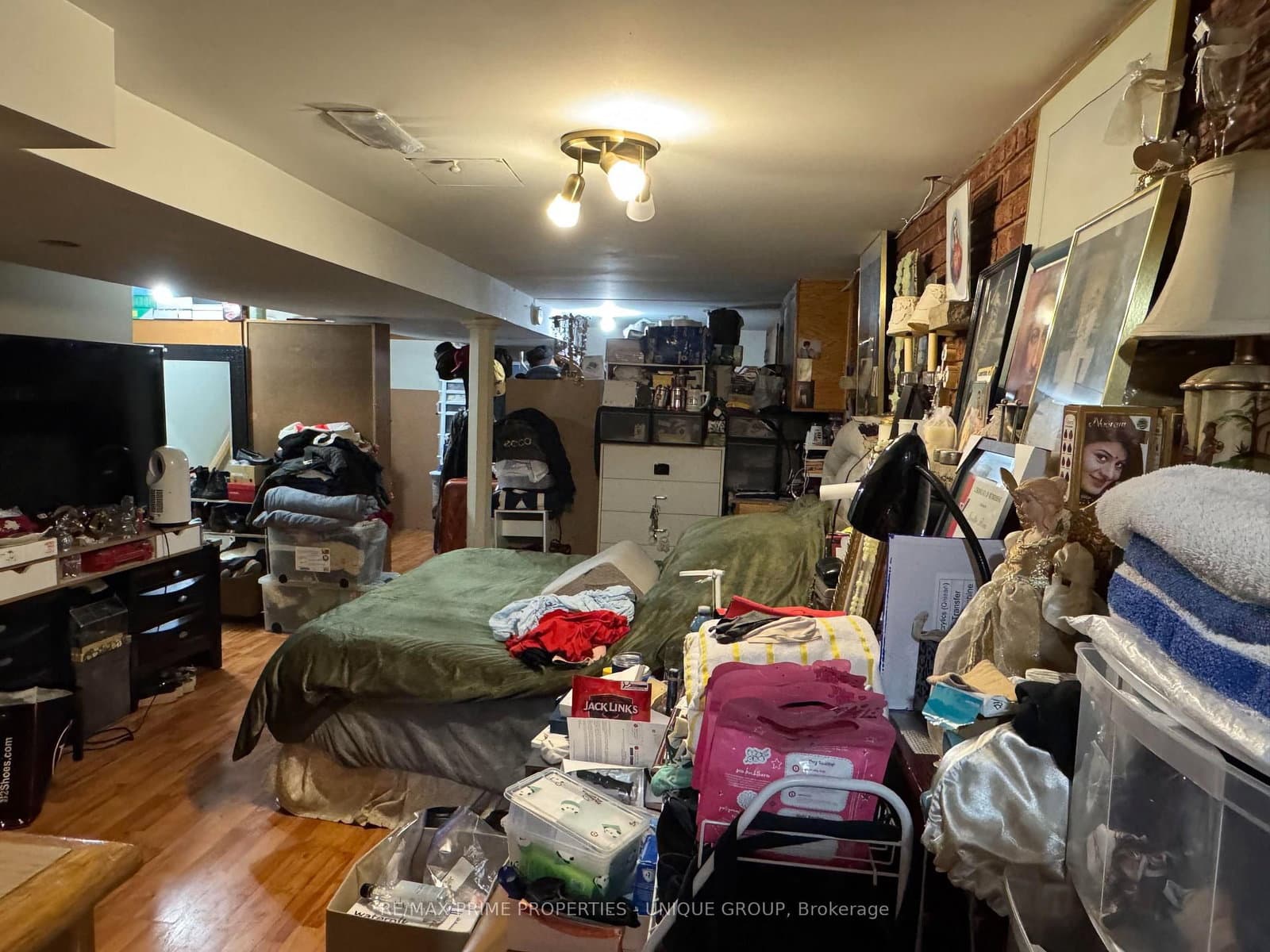 2330 Dufferin Street thumbnail 9