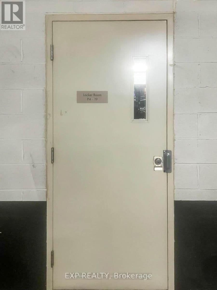 830 Lawrence Avenue, Unit 1012 thumbnail 10