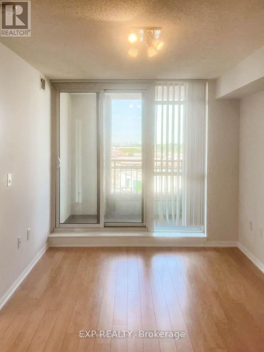 830 Lawrence Avenue, Unit 1012 thumbnail 17