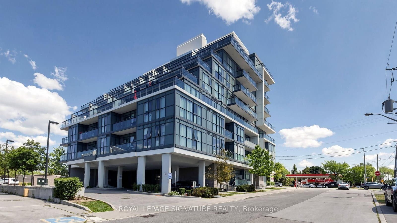 16 McAdam Avenue, Unit 403 - Image 1