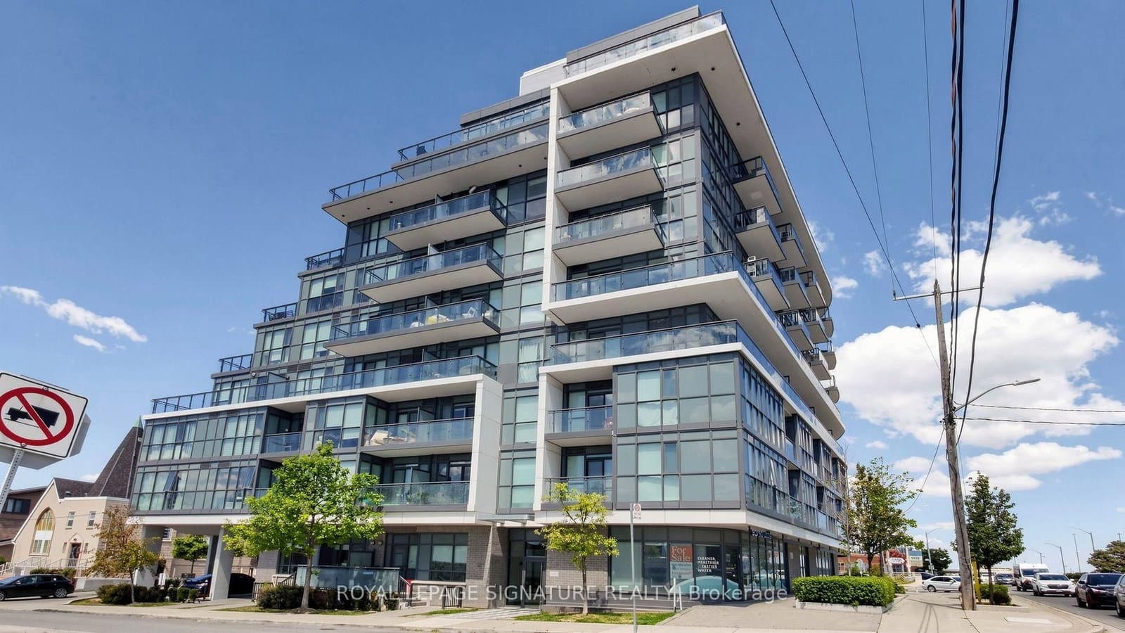16 McAdam Avenue, Unit 403 thumbnail 2
