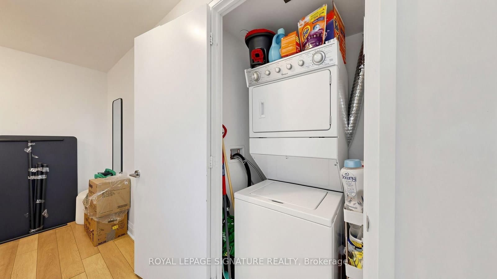 16 McAdam Avenue, Unit 403 thumbnail 21