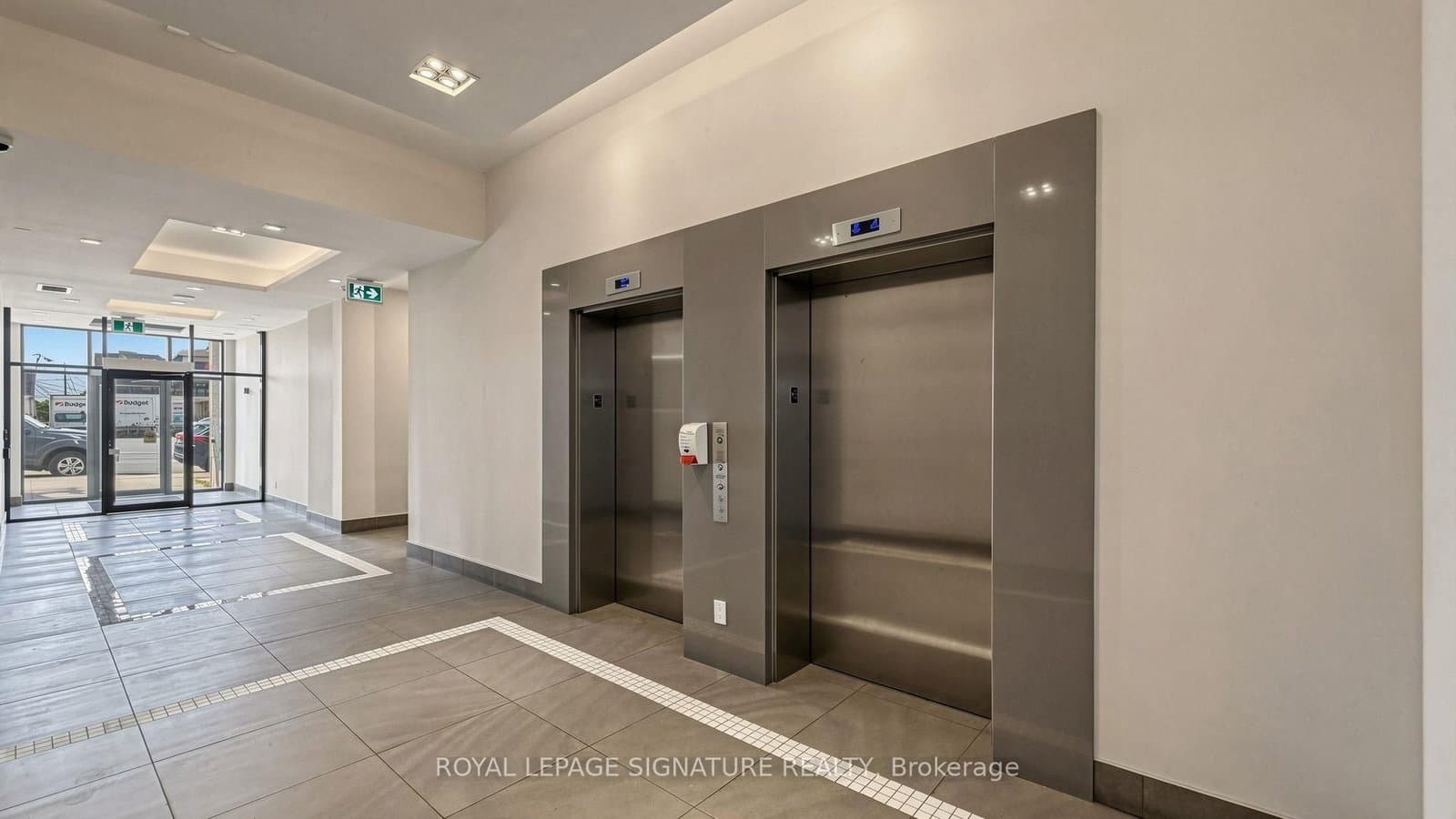 16 McAdam Avenue, Unit 403 thumbnail 5
