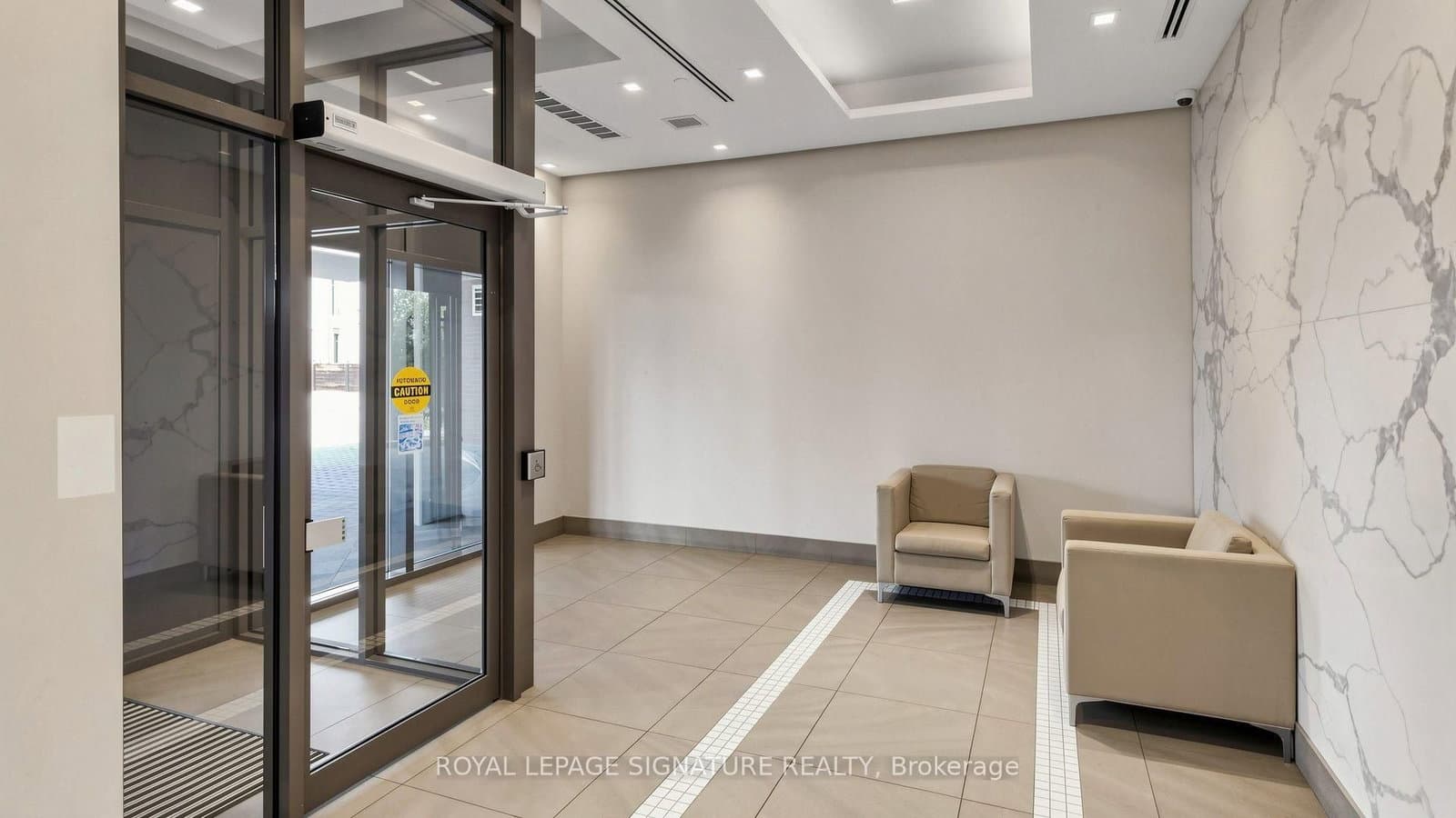 16 McAdam Avenue, Unit 403 thumbnail 6
