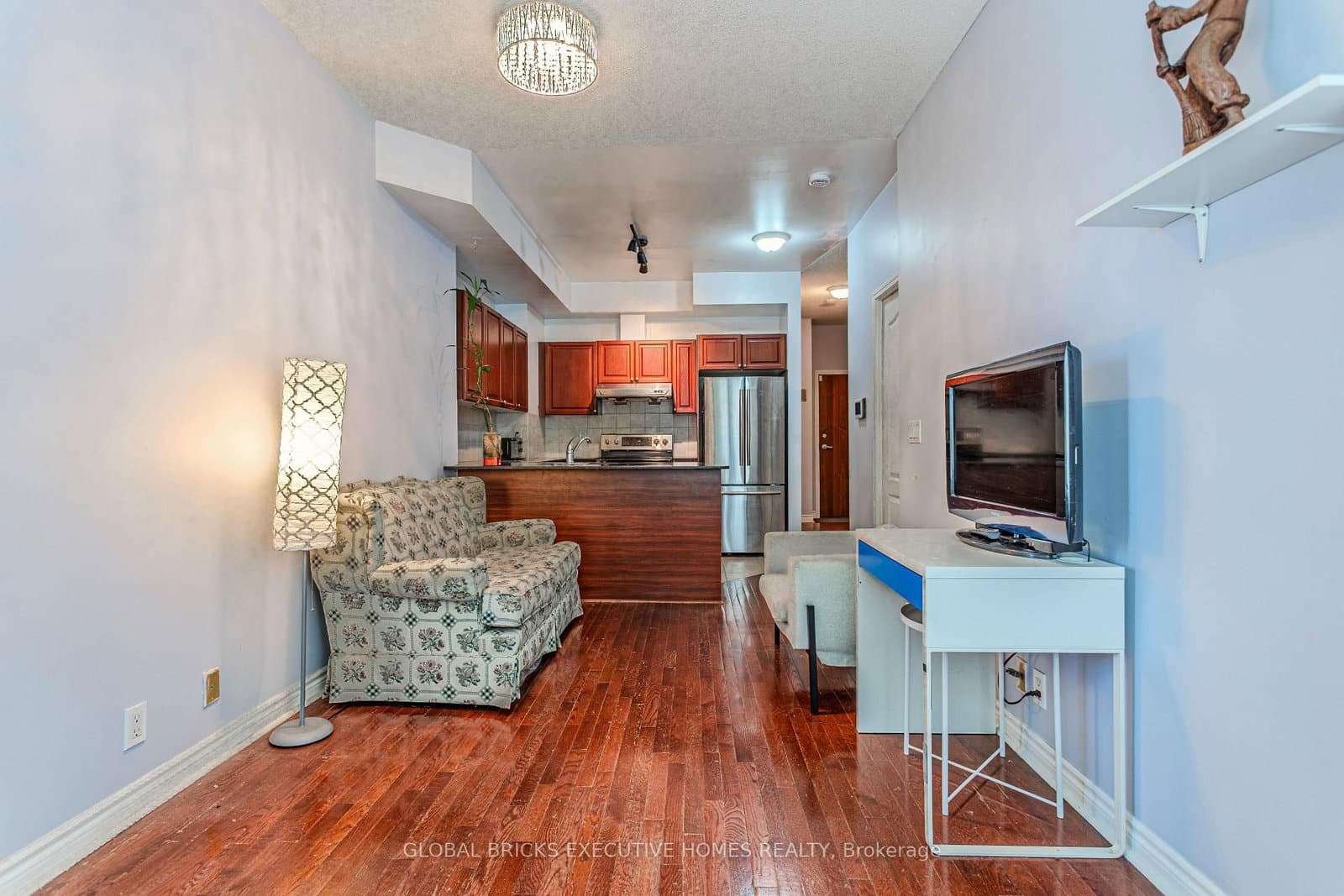 33 Elm Drive W thumbnail 6