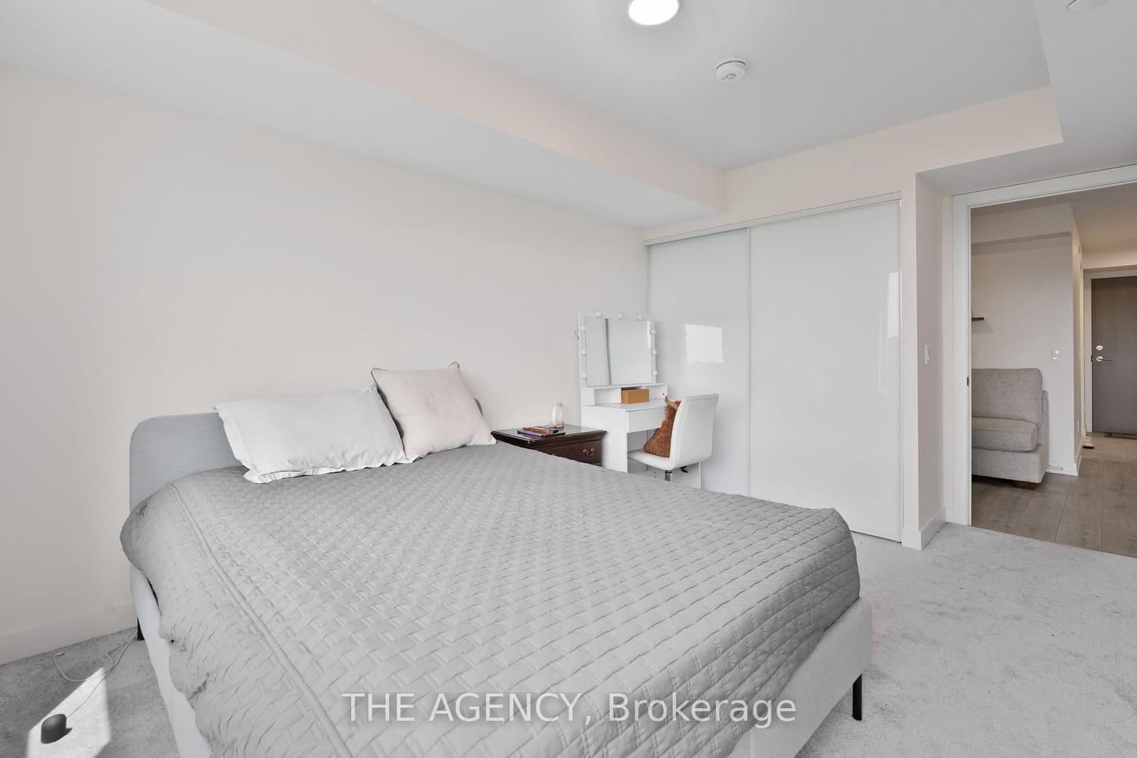 10 Wilby Crescent, Unit 509 thumbnail 4