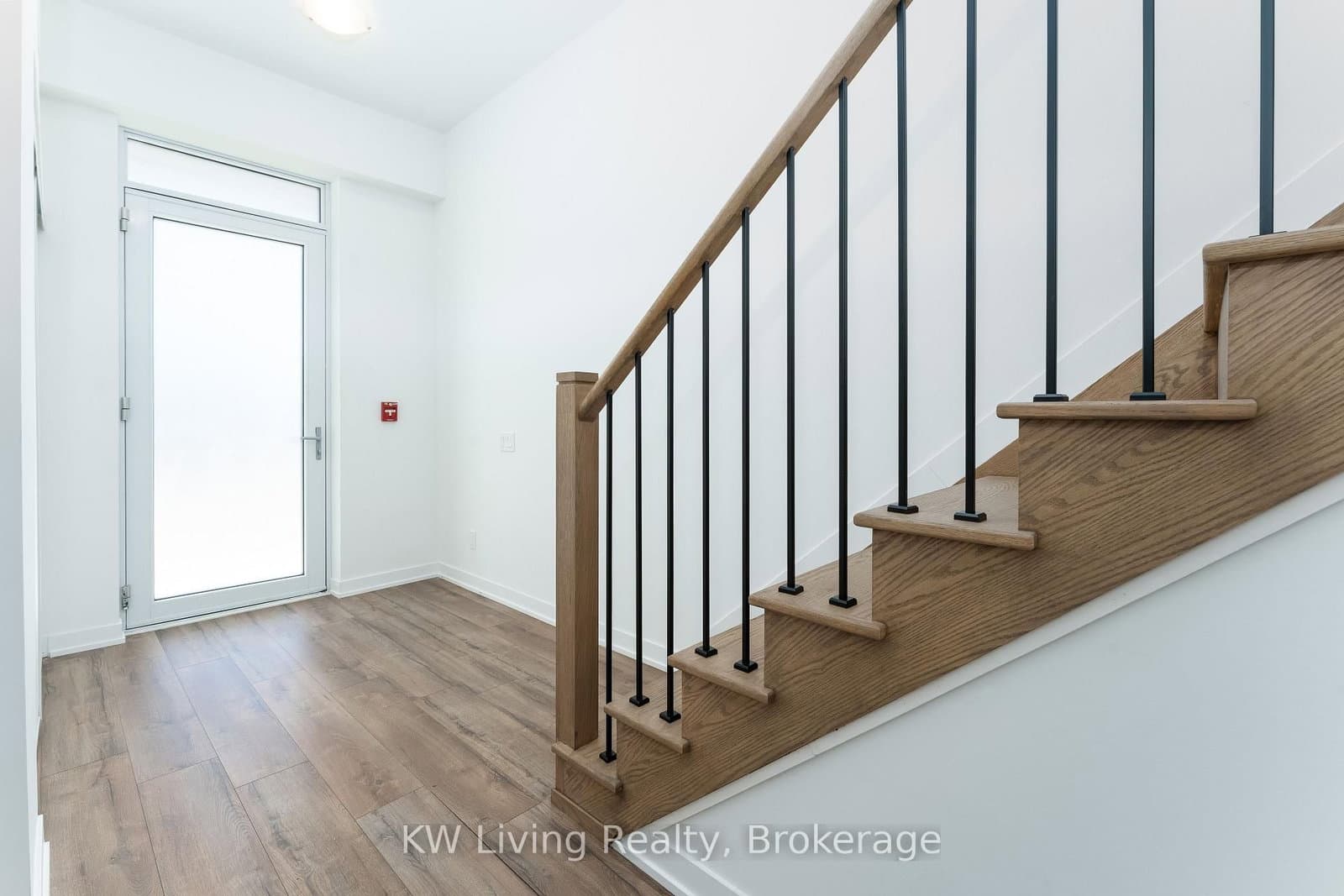 121 Ford Street, Unit 109 thumbnail 3