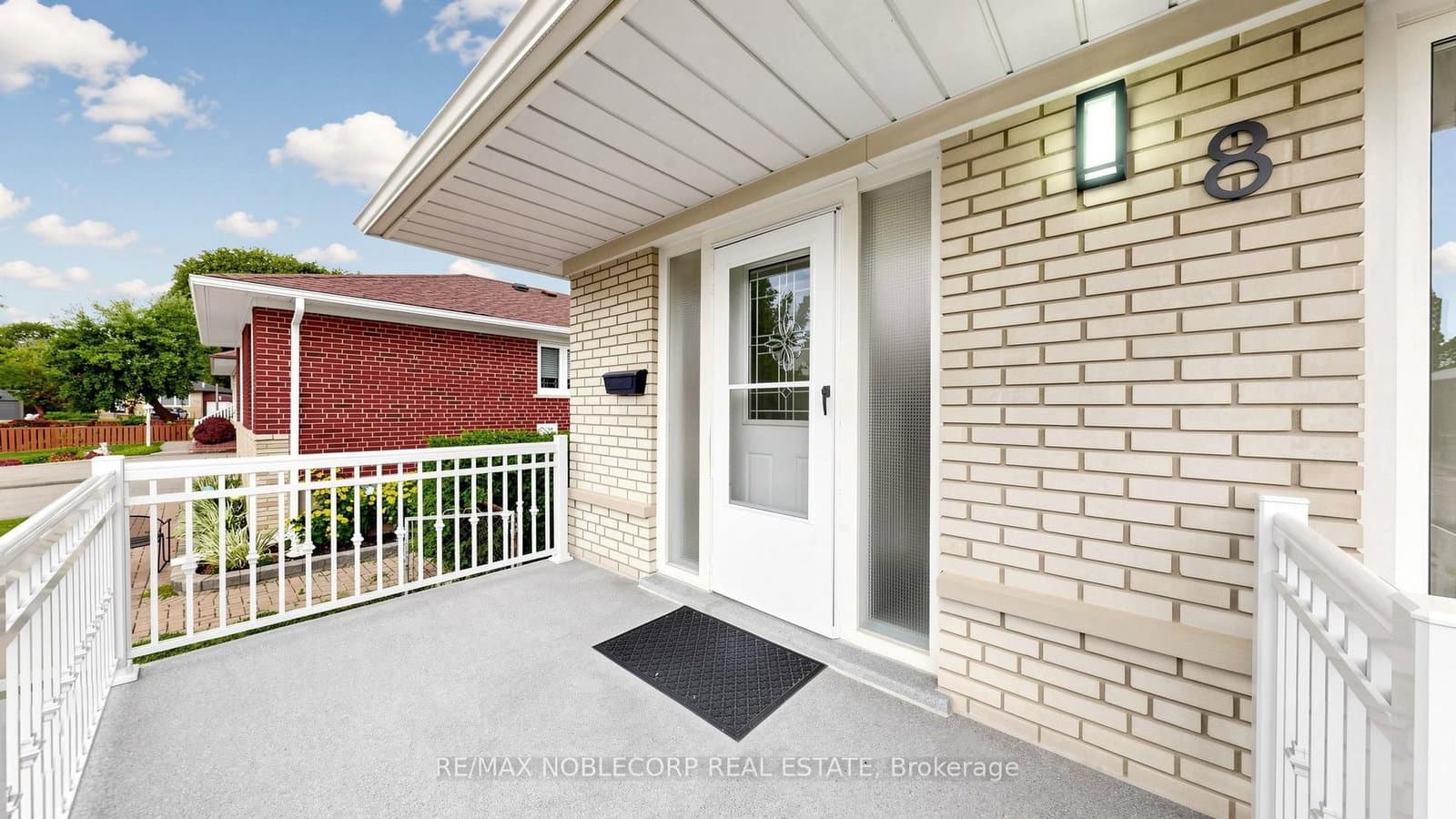 8 Summerfield Crescent thumbnail 43
