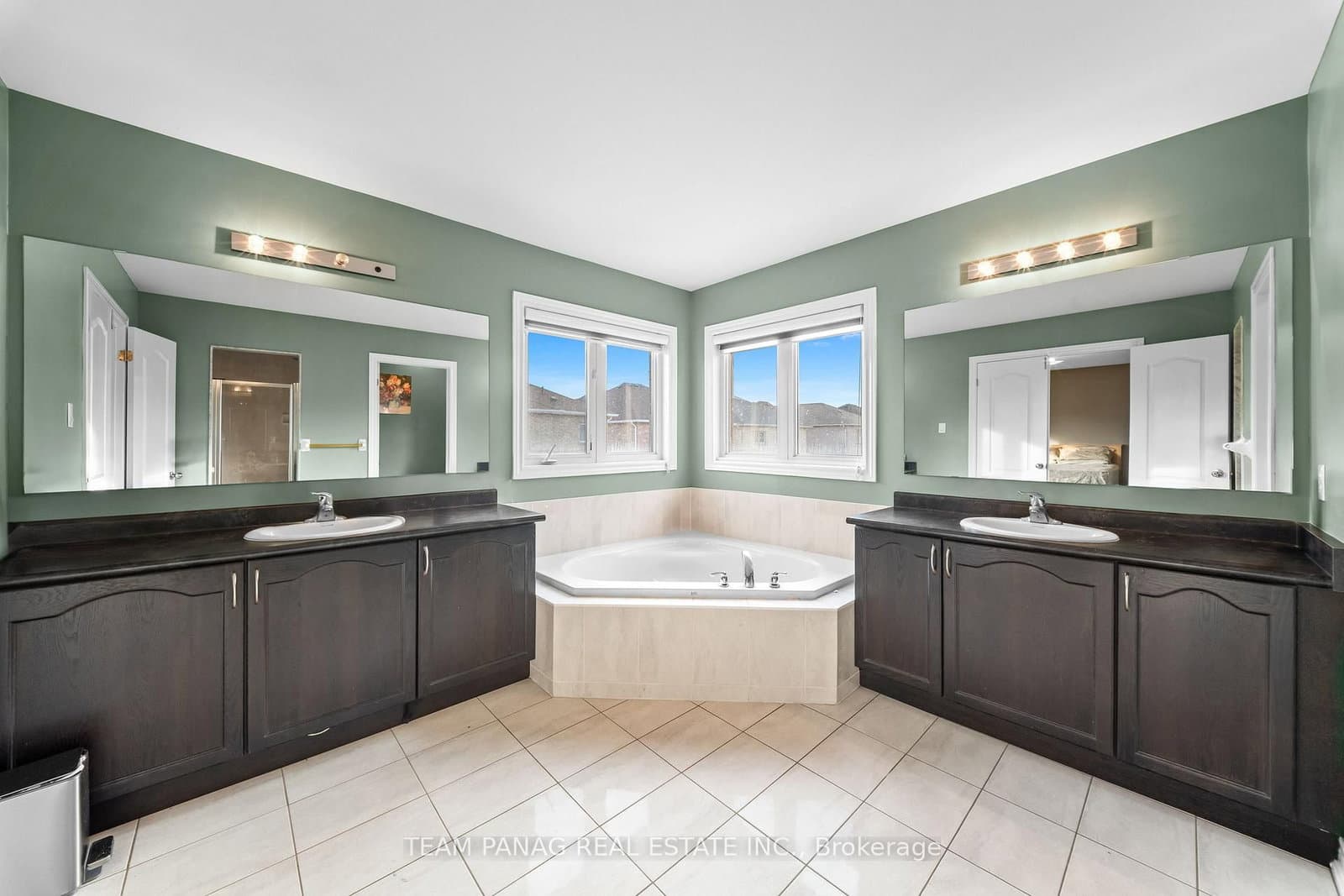 91 Campwood Crescent thumbnail 27