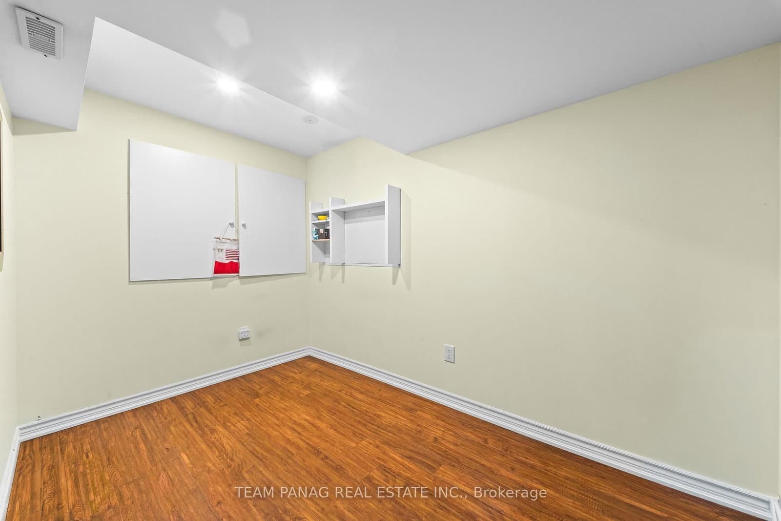 91 Campwood Crescent thumbnail 39