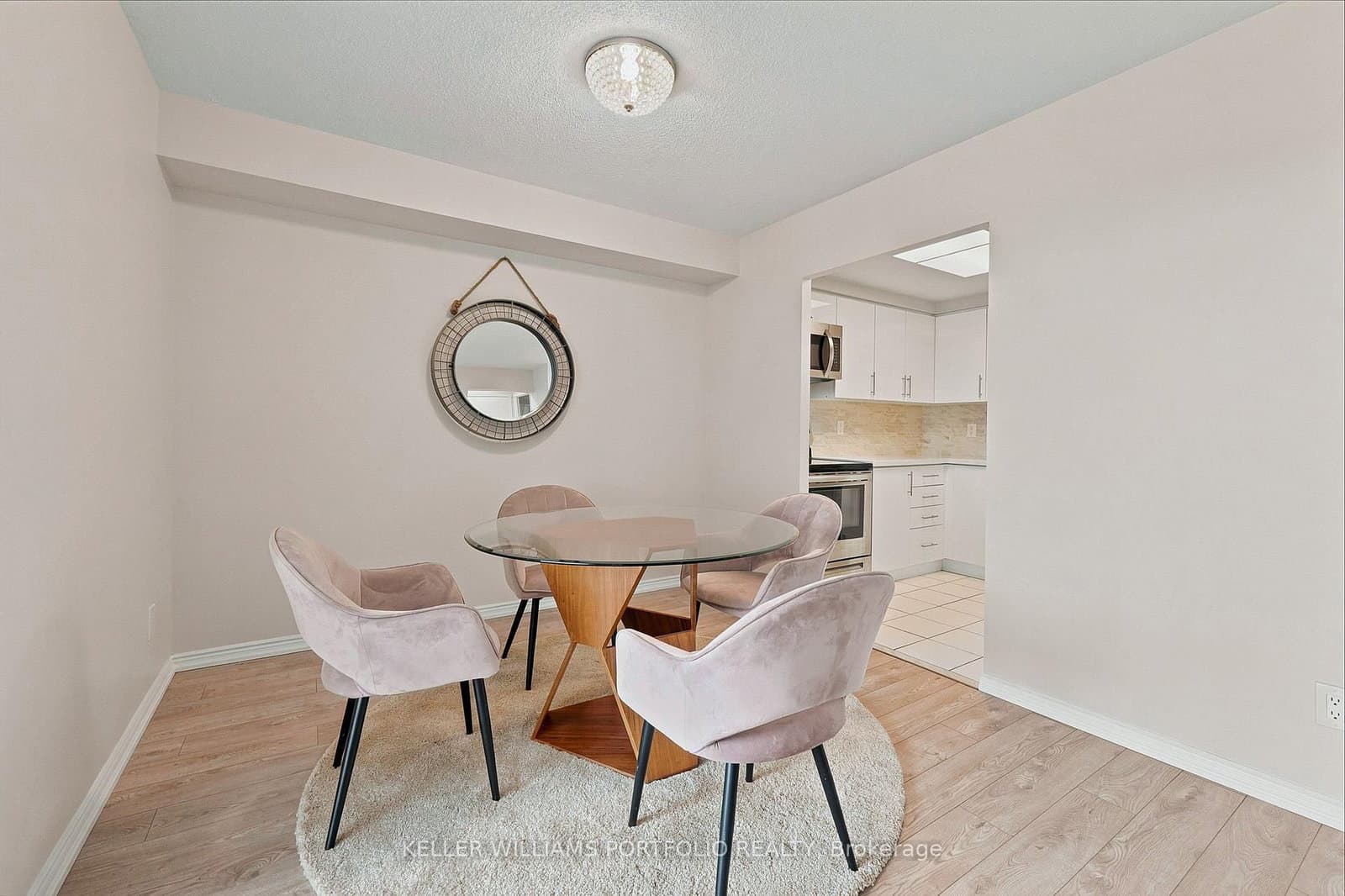 135 Hillcrest Avenue, Unit 605 thumbnail 11
