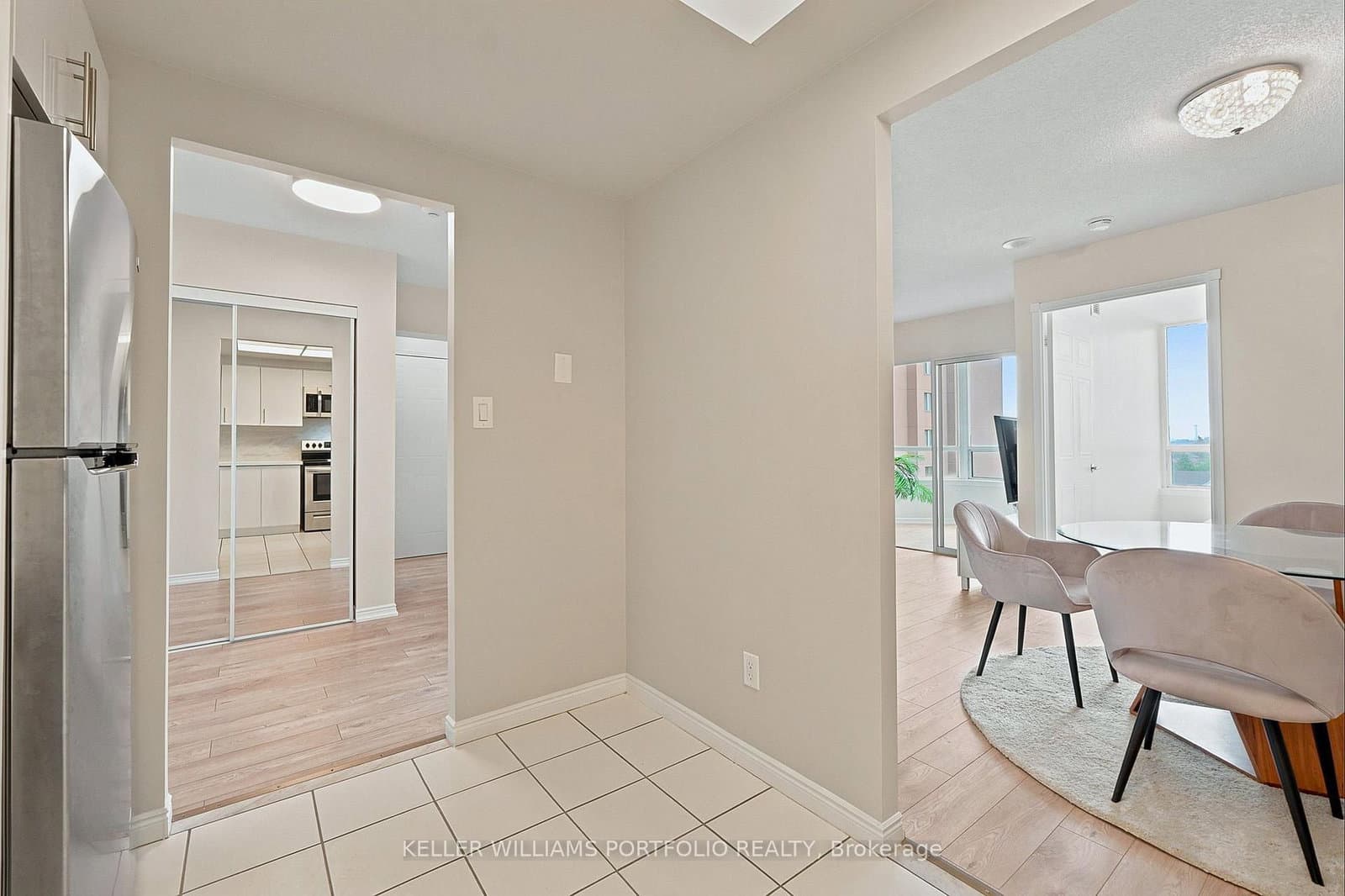 135 Hillcrest Avenue, Unit 605 thumbnail 12