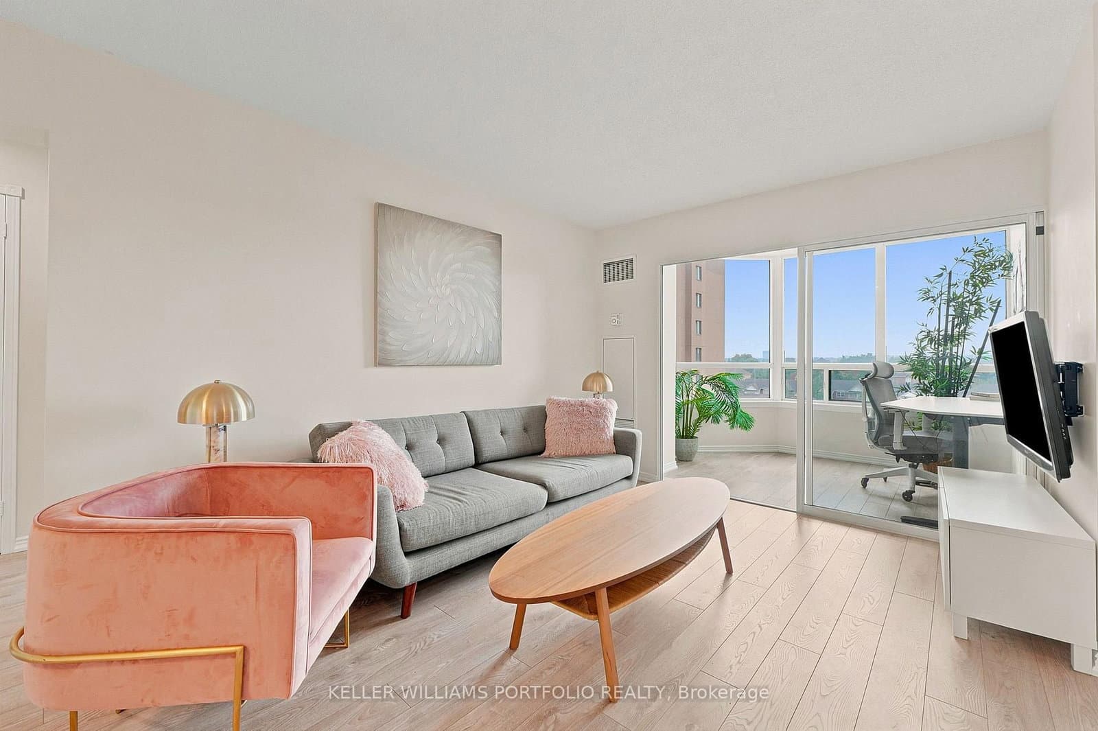 135 Hillcrest Avenue, Unit 605 thumbnail 21